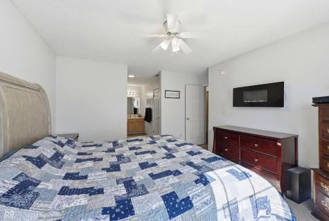 986 Youngs Creek Drive Franklin IN 46131