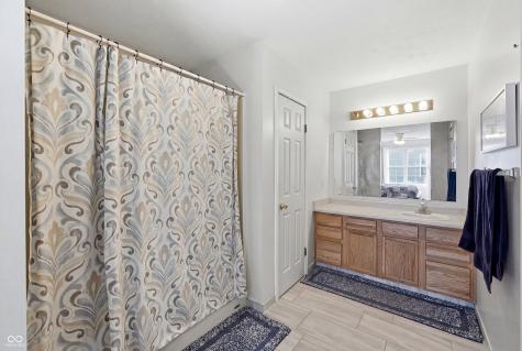 986 Youngs Creek Drive Franklin IN 46131