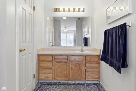 986 Youngs Creek Drive Franklin IN 46131