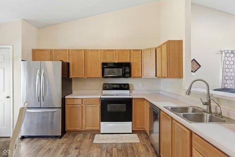 986 Youngs Creek Drive Franklin IN 46131