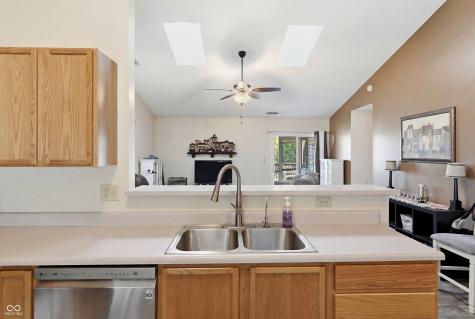 986 Youngs Creek Drive Franklin IN 46131