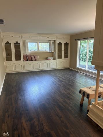 1921 Washington Street Columbus IN 47201