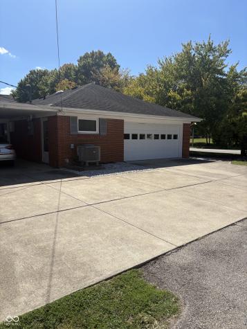 1921 Washington Street Columbus IN 47201