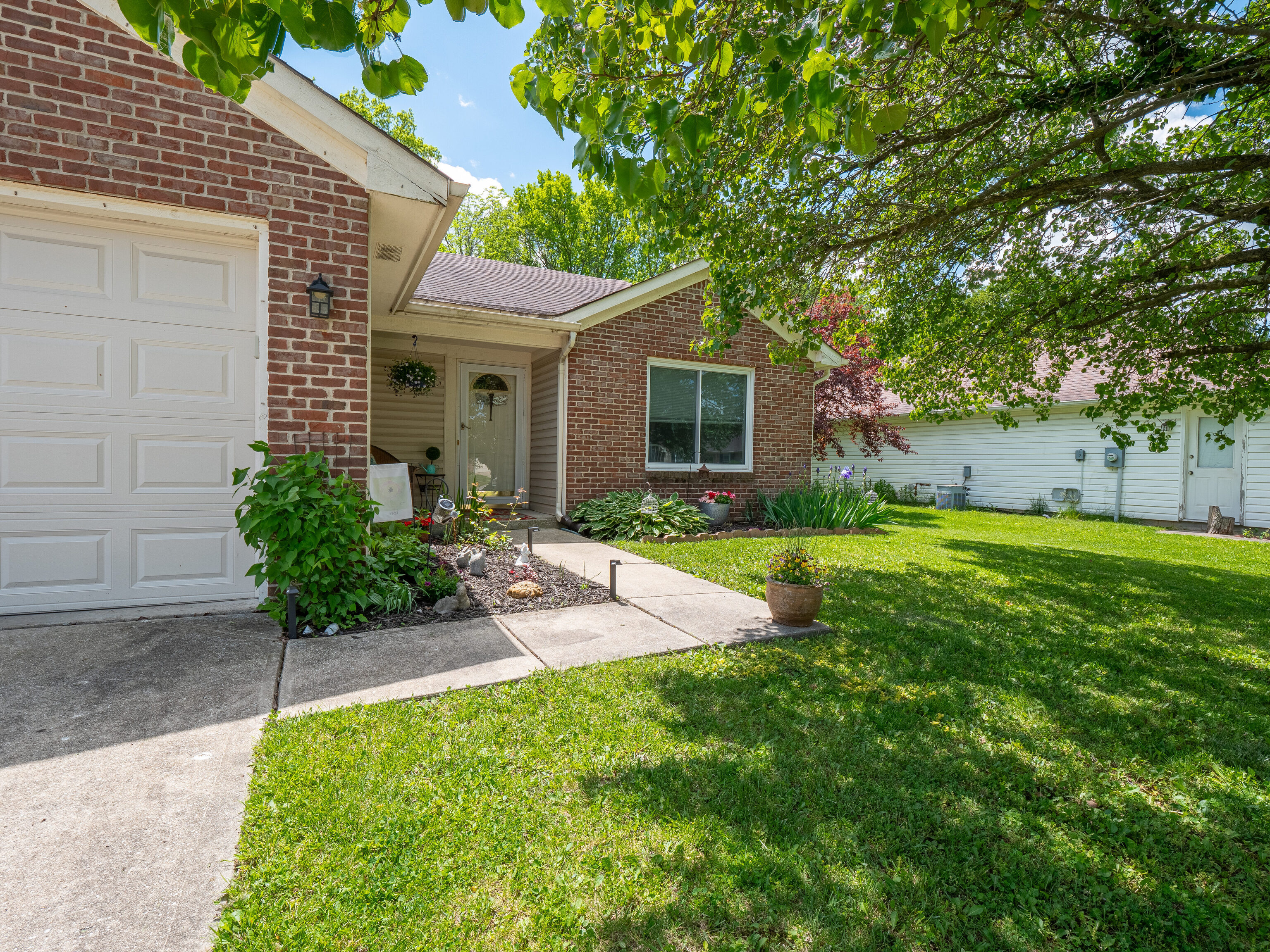 11811 Valley Creek South Drive Indianapolis IN 46229