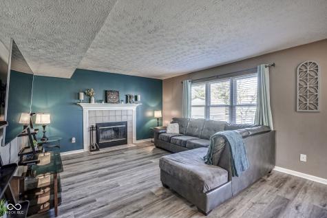 10212 Ironway Drive Indianapolis IN 46239