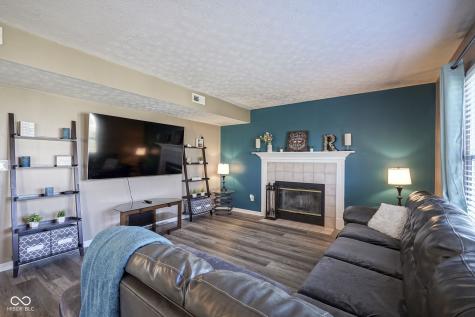 10212 Ironway Drive Indianapolis IN 46239