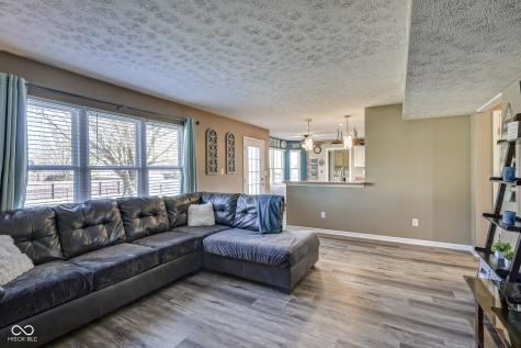 10212 Ironway Drive Indianapolis IN 46239