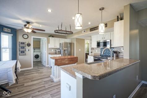 10212 Ironway Drive Indianapolis IN 46239