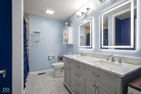 10212 Ironway Drive Indianapolis IN 46239