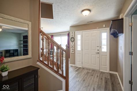 10212 Ironway Drive Indianapolis IN 46239