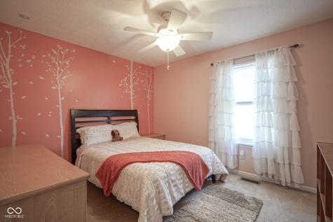 10212 Ironway Drive Indianapolis IN 46239