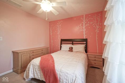 10212 Ironway Drive Indianapolis IN 46239