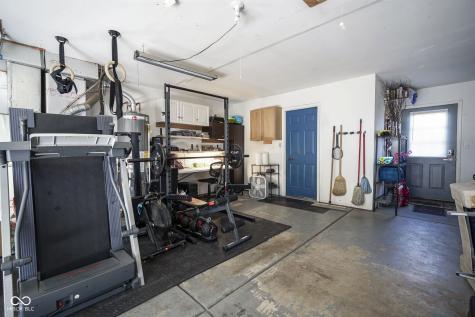 10212 Ironway Drive Indianapolis IN 46239