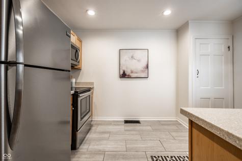 6107 Burlington Avenue Indianapolis IN 46220