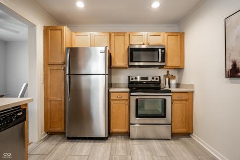 6107 Burlington Avenue Indianapolis IN 46220