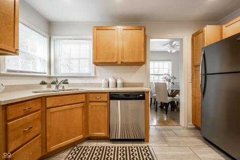 6107 Burlington Avenue Indianapolis IN 46220