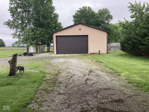 3073 N 800 W Greenfield IN 46140