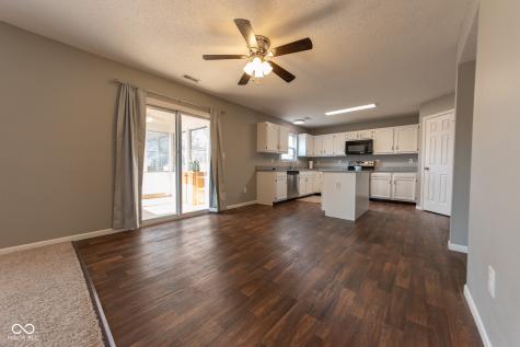 3244 Rolling Hill Drive Columbus IN 47201