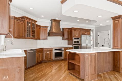 4904 Deer Ridge Drive S Carmel IN 46033