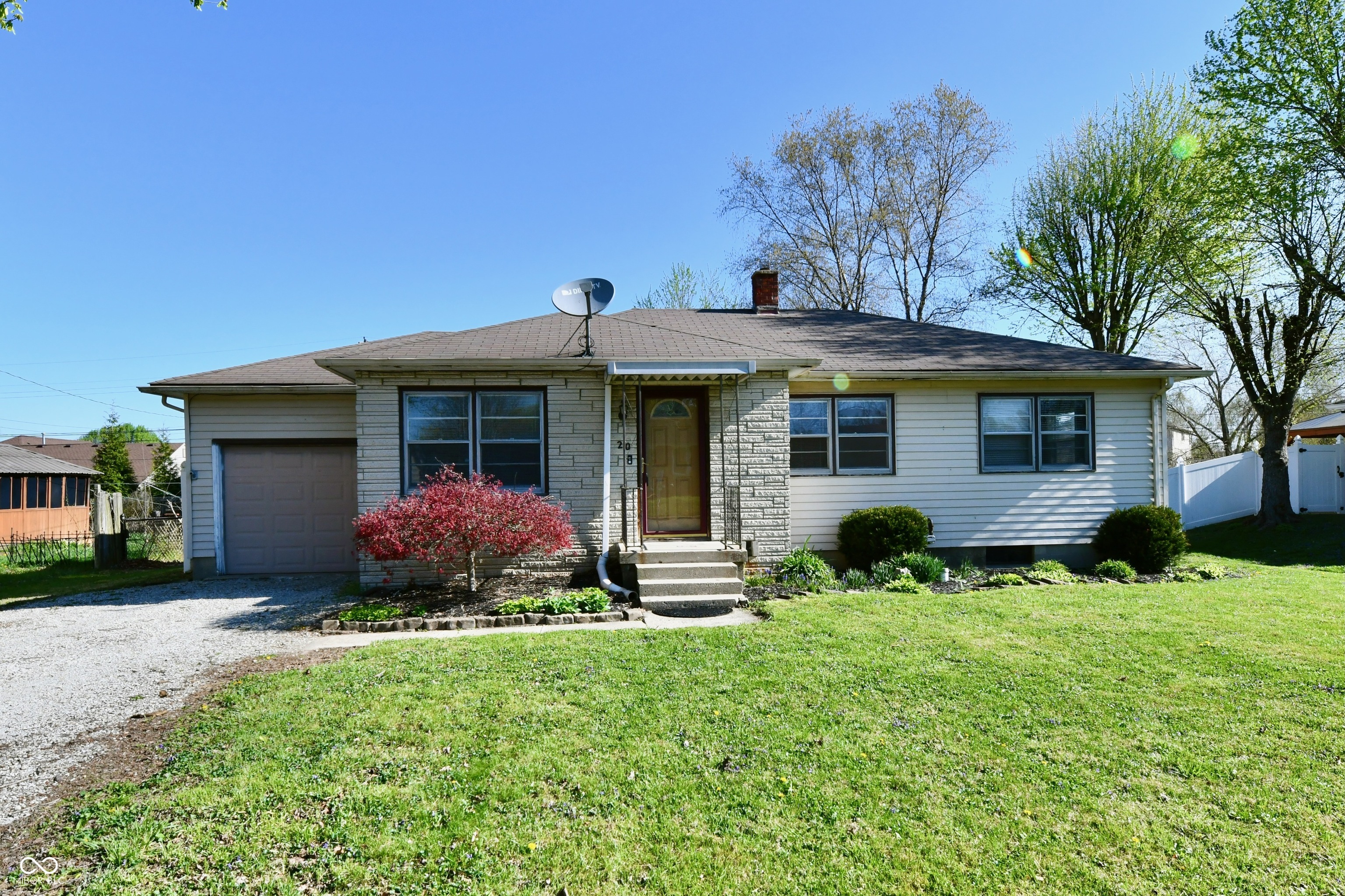 20 E North Street New Palestine IN 46163