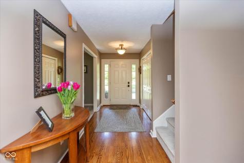 8217 Castle Drive Indianapolis IN 46256