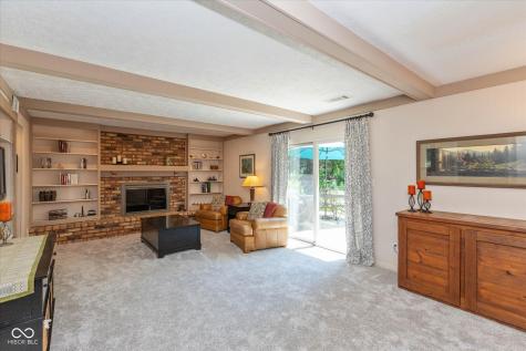 8217 Castle Drive Indianapolis IN 46256