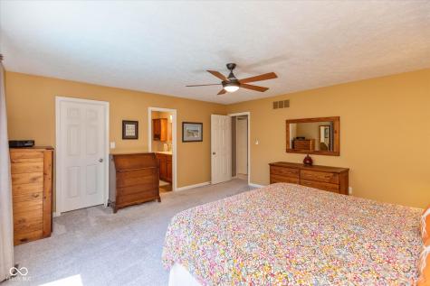 8217 Castle Drive Indianapolis IN 46256