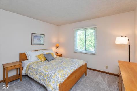 8217 Castle Drive Indianapolis IN 46256