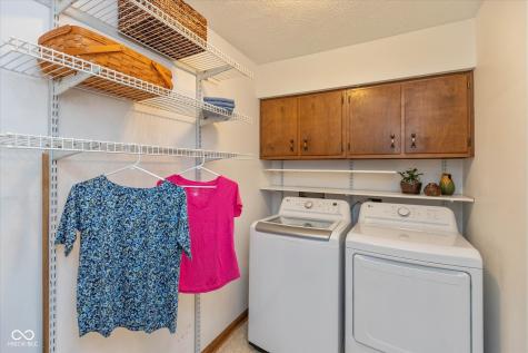 8217 Castle Drive Indianapolis IN 46256