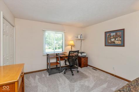 8217 Castle Drive Indianapolis IN 46256