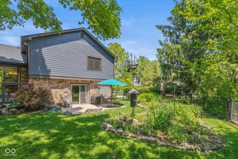 8217 Castle Drive Indianapolis IN 46256