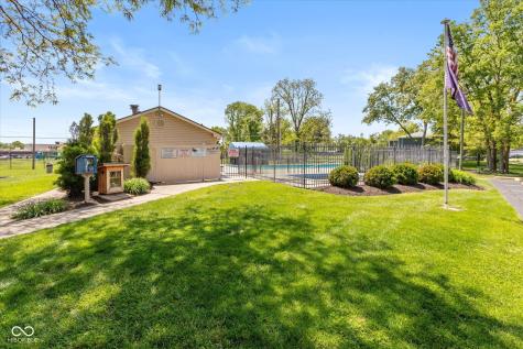 8217 Castle Drive Indianapolis IN 46256