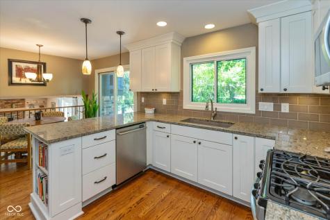 8217 Castle Drive Indianapolis IN 46256