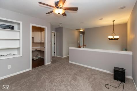 7121 Parklake Place Indianapolis IN 46217