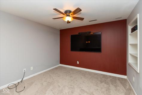 7121 Parklake Place Indianapolis IN 46217