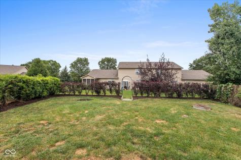 7121 Parklake Place Indianapolis IN 46217