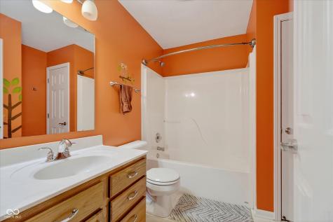 8365 Glen Highlands Drive Indianapolis IN 46236