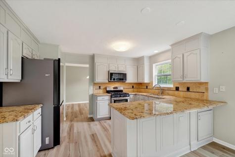 8365 Glen Highlands Drive Indianapolis IN 46236
