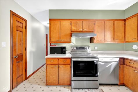 4551 N 225 E Whiteland IN 46184