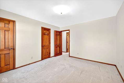 4551 N 225 E Whiteland IN 46184