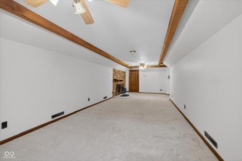 4551 N 225 E Whiteland IN 46184