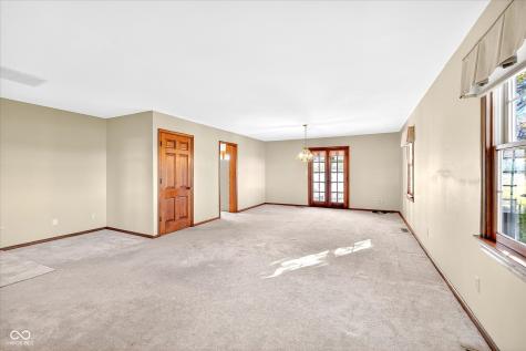 4551 N 225 E Whiteland IN 46184