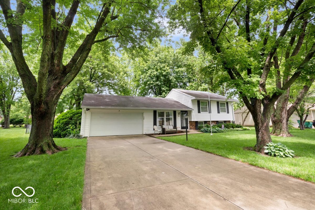 7 Sleepy Hollow Drive Westfield IN 46074