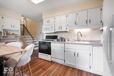 7 Sleepy Hollow Drive Westfield IN 46074