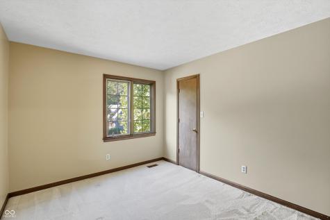 735 Sugarbush Drive Zionsville IN 46077