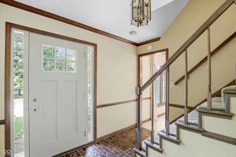 735 Sugarbush Drive Zionsville IN 46077