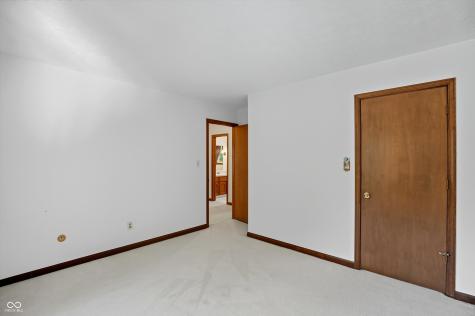 735 Sugarbush Drive Zionsville IN 46077