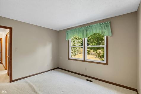 735 Sugarbush Drive Zionsville IN 46077