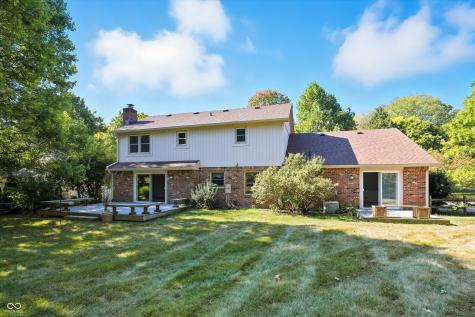 735 Sugarbush Drive Zionsville IN 46077