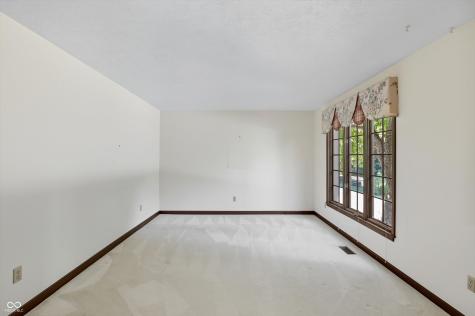 735 Sugarbush Drive Zionsville IN 46077